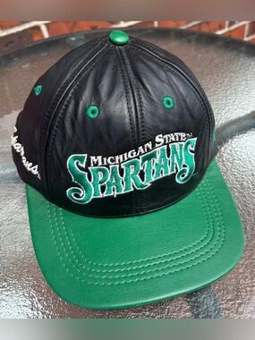 Vintage 90’s Michigan State Spartans NCAA Leather SnapBack Hat OSFA EUC